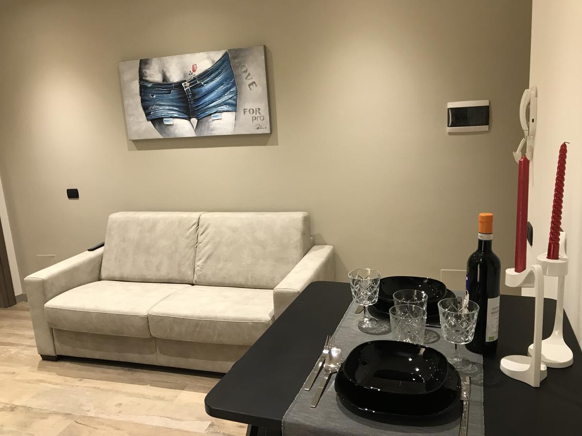 Sforza Apartment Near Duomo Милан Экстерьер фото